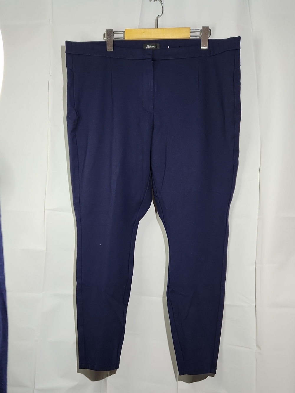 Reitmans Women's Navy Ponte Ankle Pants - Size 20